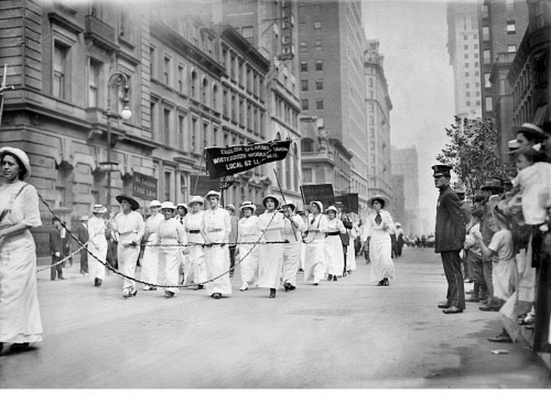Women union workers marching in an American Labor Day parade, 1913