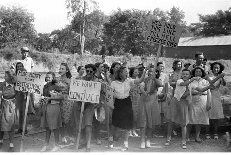 Congress of Industrial Workers picketers in 1941 in Greensboro, Ga.